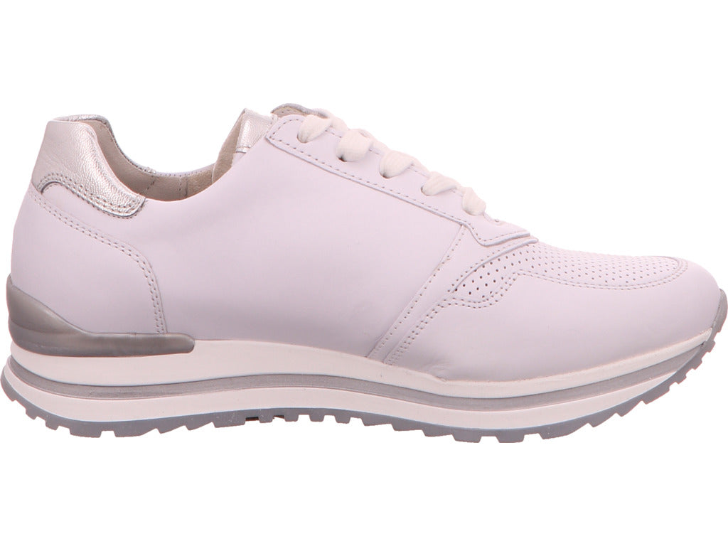 Gabor Comfort damessneakers in een combinatie van wit en meerdere kleuren.