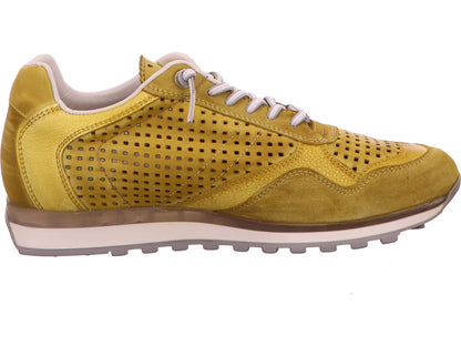 Cetti herensneaker C848 in de kleur geel