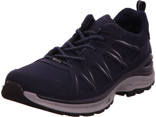 Lowa Innox Evo II herenwandelschoen in een blauw-multicolor combinatie.