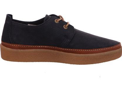 Lage herenschoen van Clarks in donkerblauw.