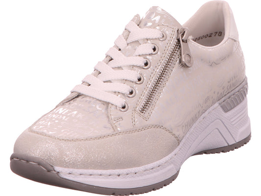 Rieker damessneakers in een combinatie van grijs en meerdere kleuren.