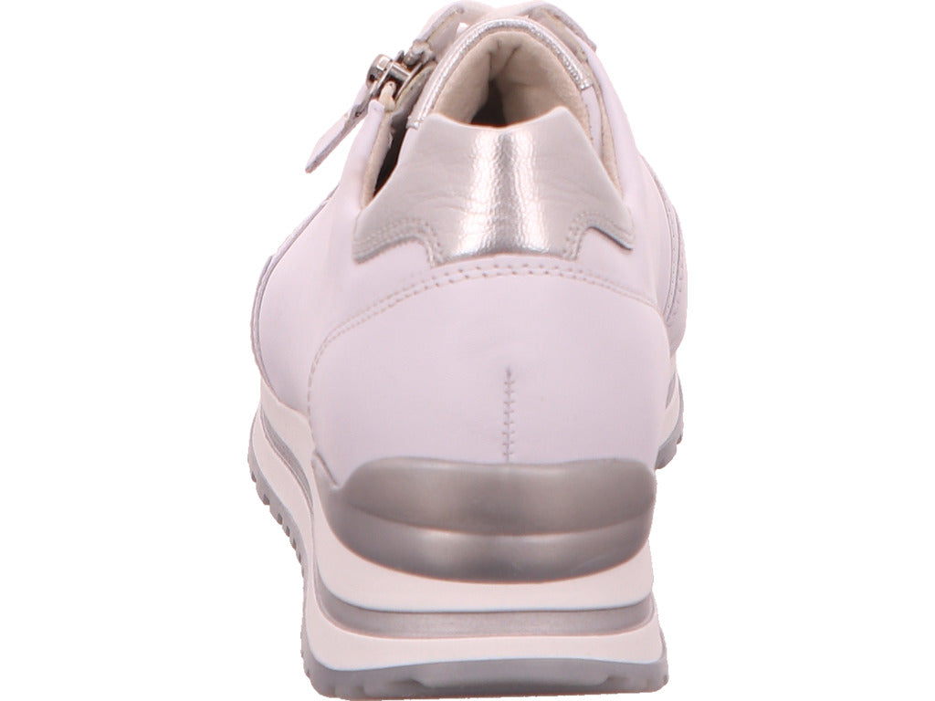 Gabor Comfort damessneakers in een combinatie van wit en meerdere kleuren.