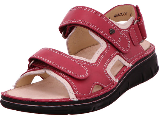 Finn Comfort damessandaal Wanaka-S in een rood-multicolor combinatie